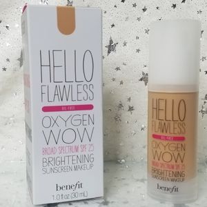 BENEFIT HELLO FLAWLESS